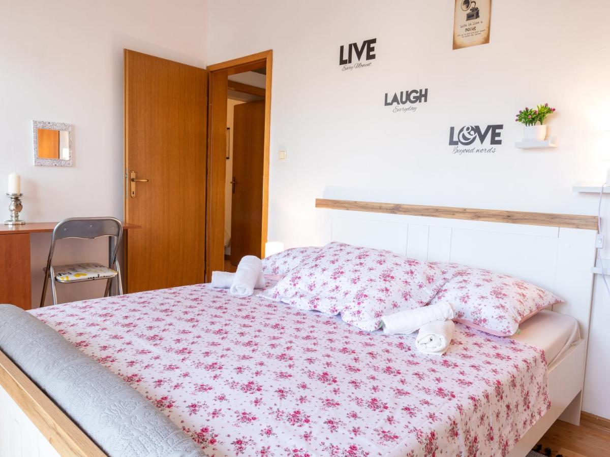 Luxury Apartment In Ancient City สปลิท ภายนอก รูปภาพ
